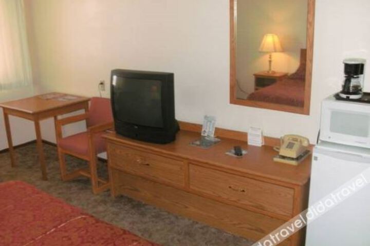 Riverwood Inn