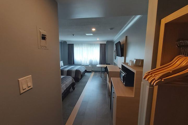 Room 36 of 65