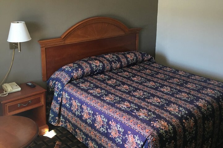 Room 12 of 39