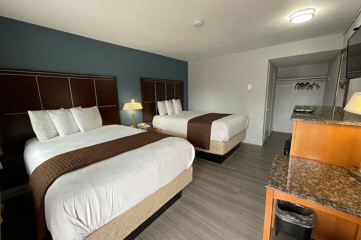 Pacific Inn