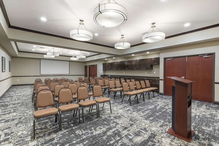 Best Western Plus Duncanville / Dallas