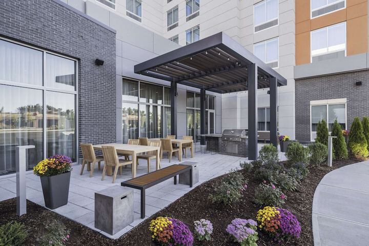 Terrace/Patio 35 of 36