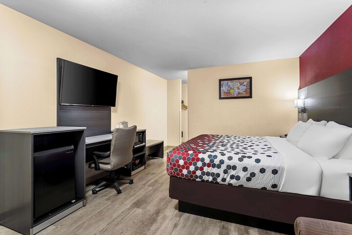 Room 36 of 48
