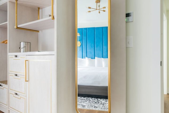 Room 32 of 72