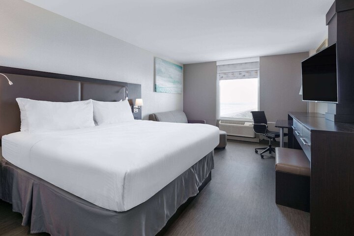 Room 48 of 60