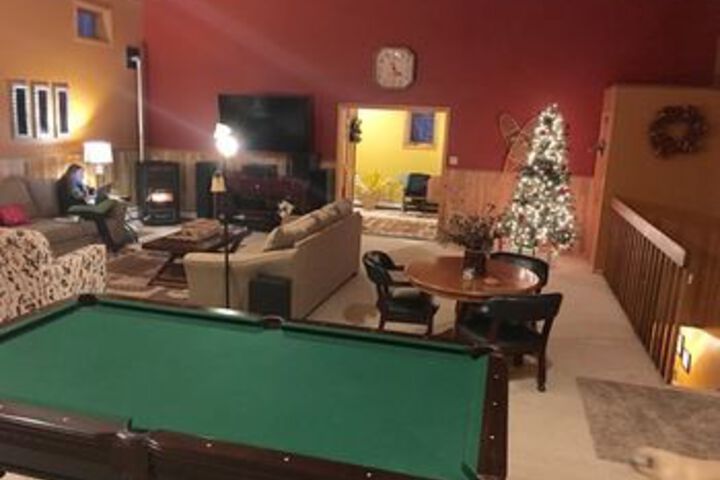 Fairbanks Moose Manor B & B