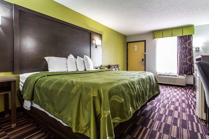 Room 20 of 28