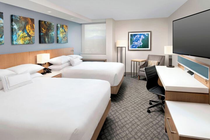 Delta Hotels by Marriott Seattle Everett