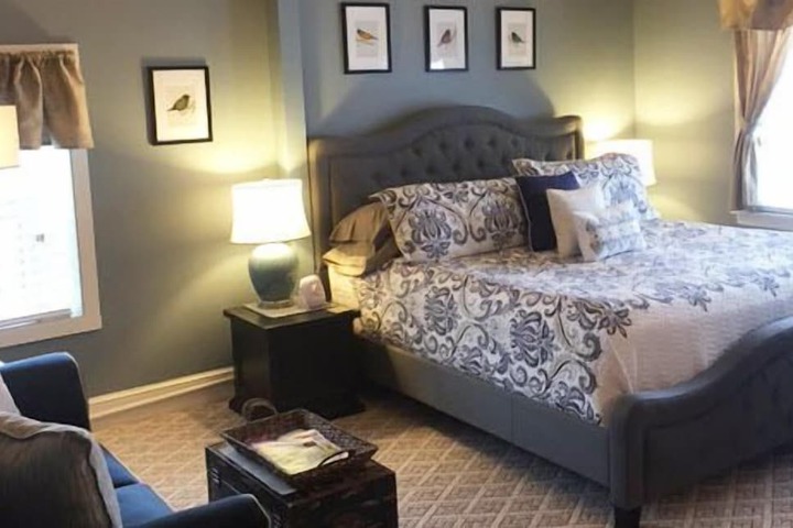 Room 11 of 21