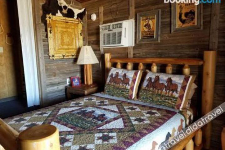 The Buffalo Girls Hotel