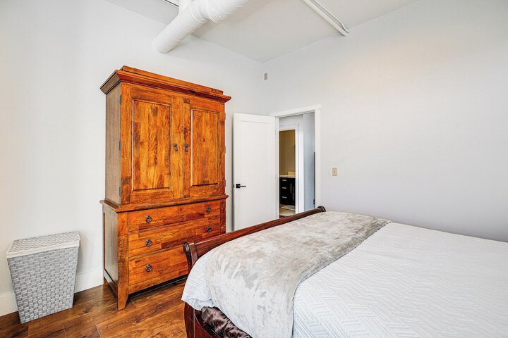 Modern Blaine Condo Rental 1 Mi to Boat Harbor!