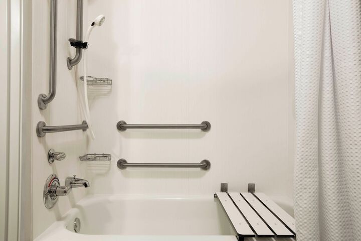 Courtyard by Marriott Springfield