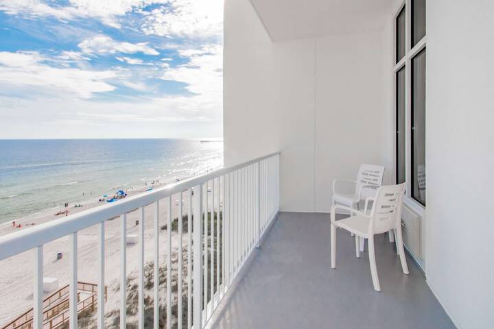 Hampton Inn & Suites Panama City Beach-Beachfront