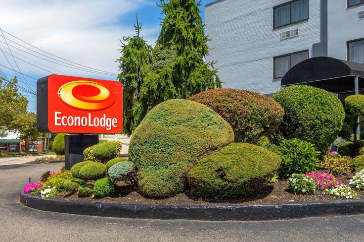 Econo Lodge Hicksville - Long Island