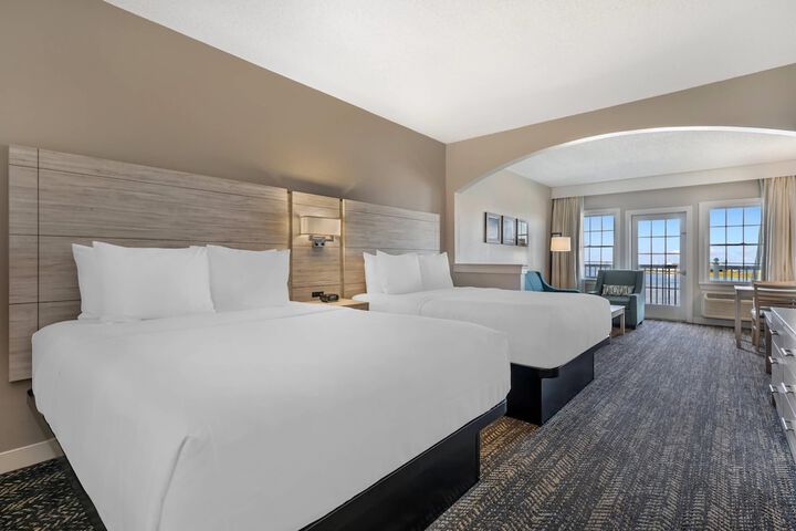 Comfort Suites Chincoteague Island Bayfront Resort
