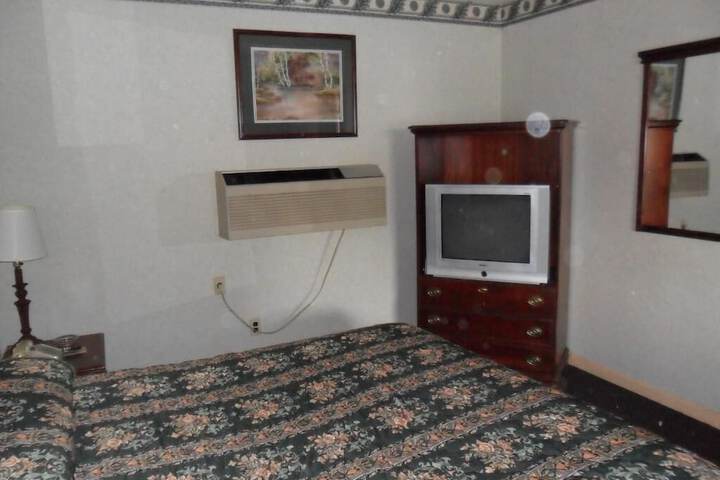 Red Carpet Inn
