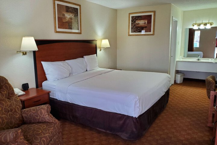 Room 16 of 26