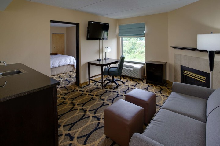 Room 7 of 14