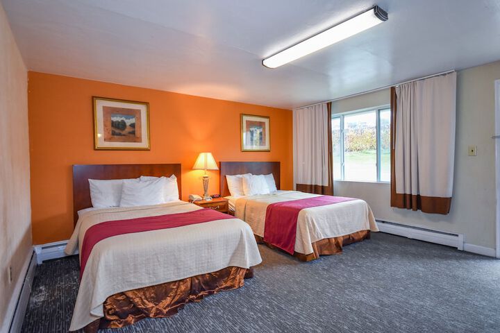 Monticello Inn Framingham