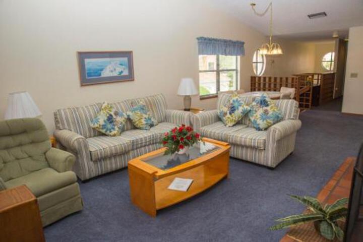 3BR Villa Claremont Holiday Home