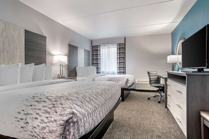 Room 14 of 32