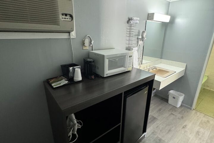 Room 11 of 26