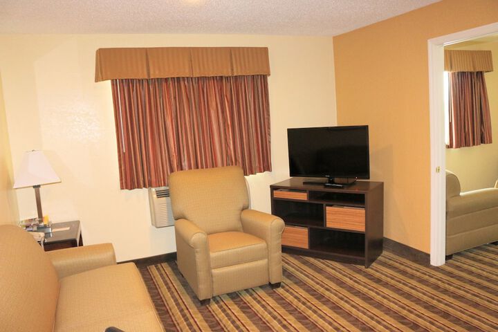 Room 52 of 66