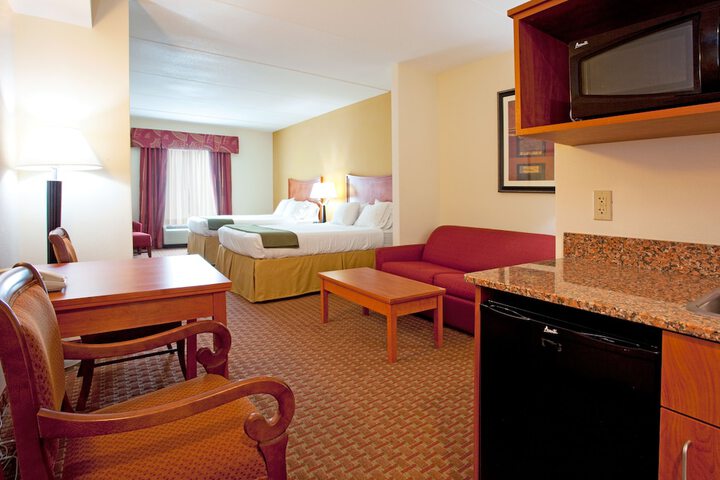 Room 41 of 61