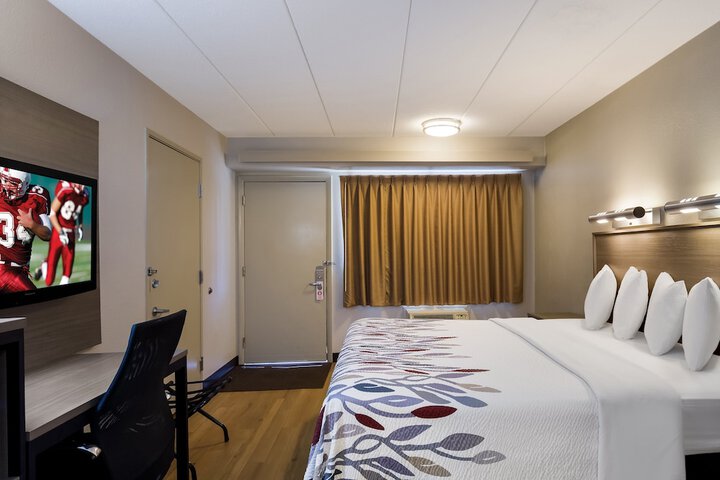 Room 14 of 32