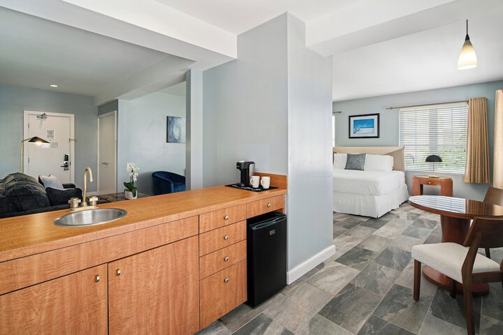 Room 3 of 55