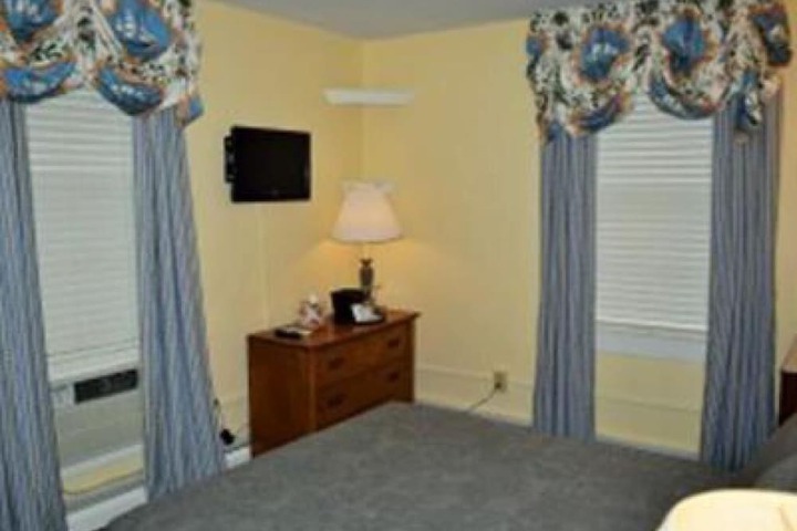 Room 77 of 183
