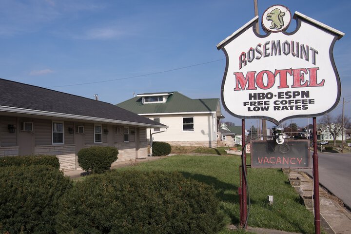 Rosemount Motel