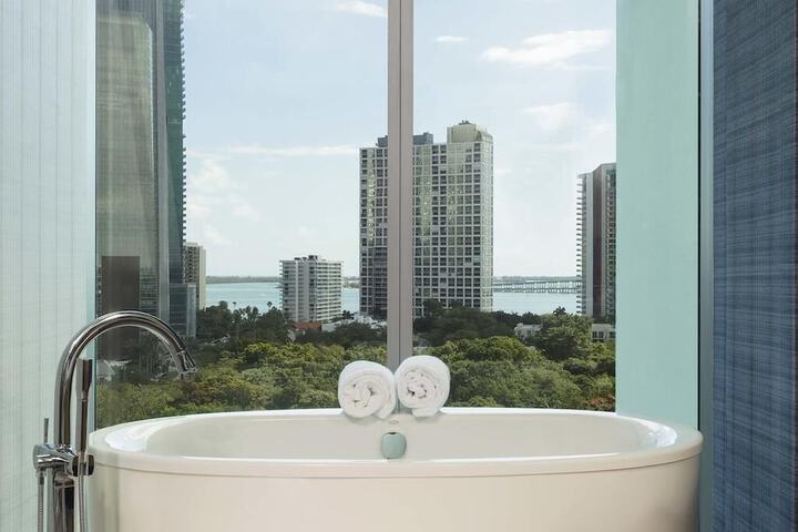 Novotel Miami Brickell