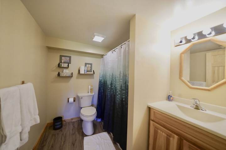 Room 16 of 18