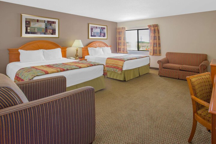 Room 46 of 102