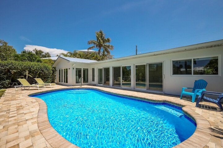 Pool 7 of 32