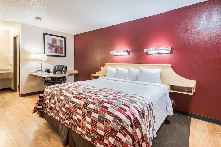 Room 33 of 36