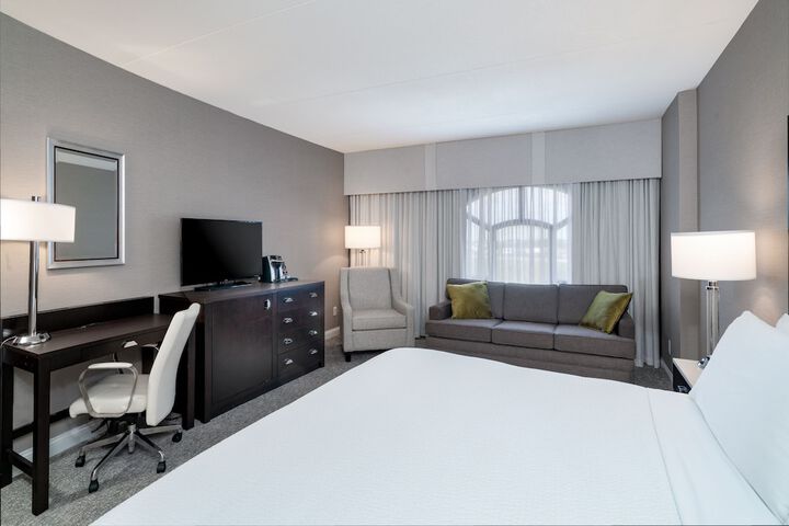Room 27 of 68