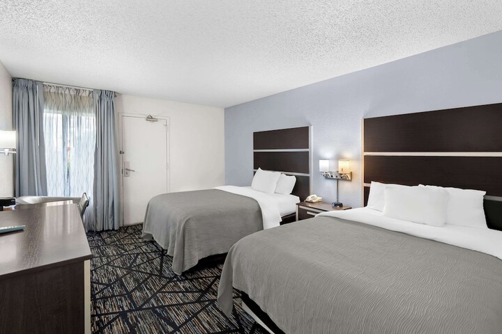 Room 20 of 31