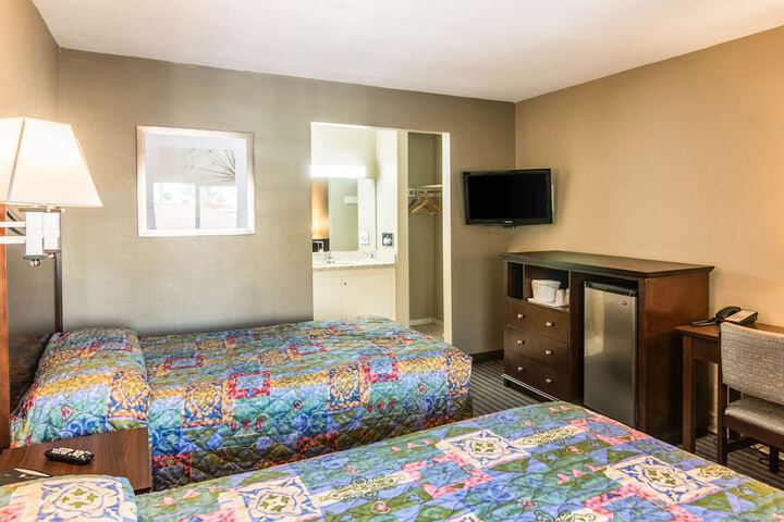 Room 19 of 25