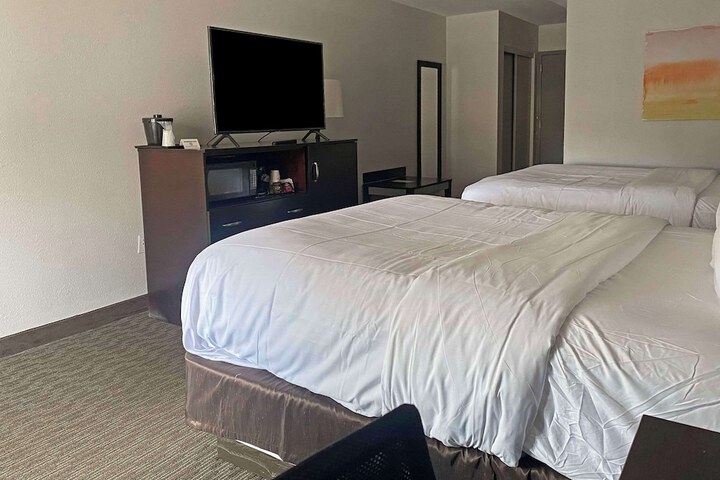 Room 43 of 72