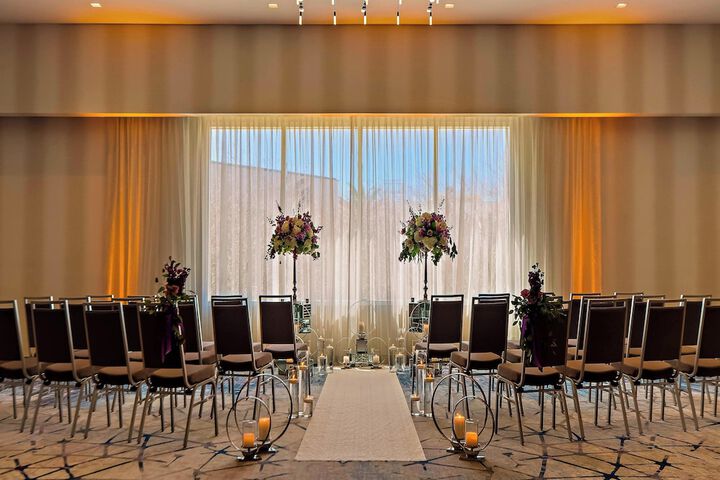 Ballroom/Hall 59 of 62