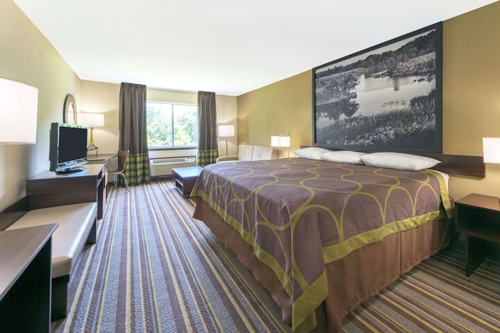 Room 8 of 13