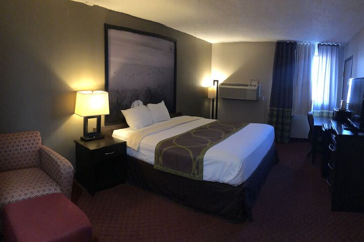 Room 52 of 78