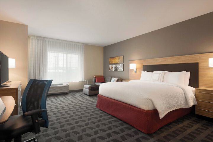 Room 15 of 26