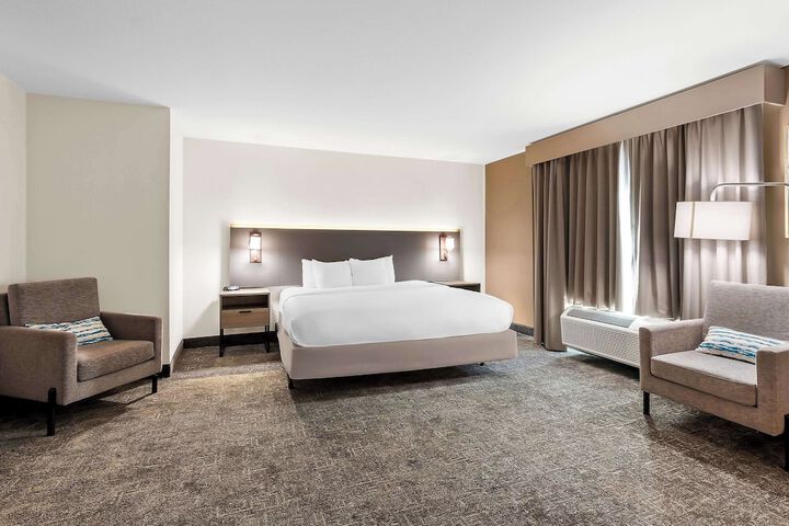 Room 14 of 32