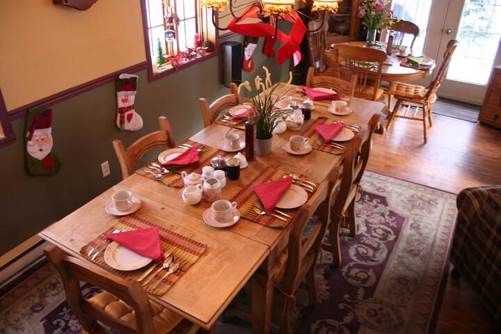 Dining 49 of 73