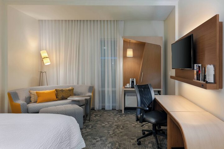 Courtyard by Marriott Savannah Airport