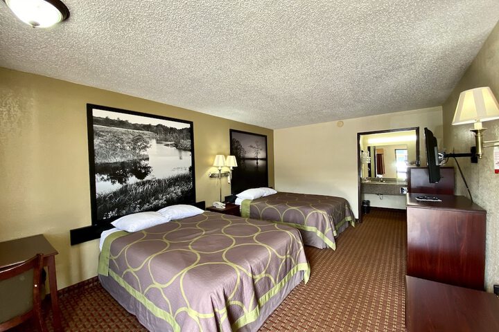 Room 13 of 35