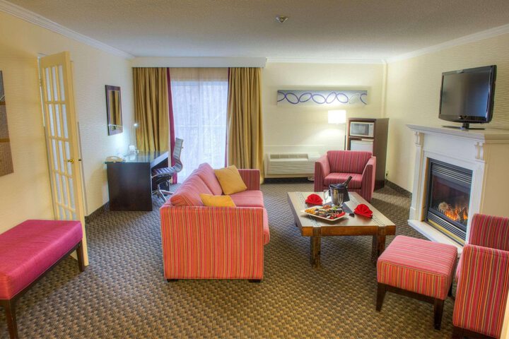 Room 17 of 43